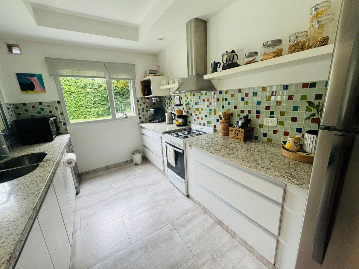 Foto de CASA VENTA FINCAS DE HUDSON CON PILETA 4 AMBIENTES, imagen 5