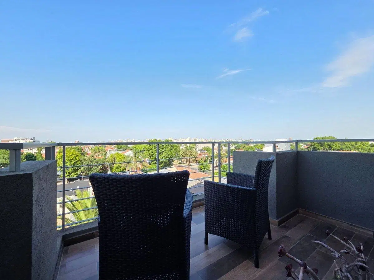 VENTA DEPARTAMENTO 3 AMB. DOBLE COCHERA QUILMES 3