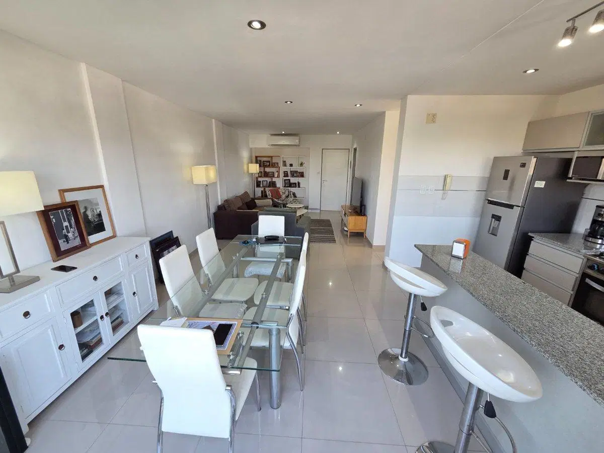 VENTA DEPARTAMENTO 3 AMB. DOBLE COCHERA QUILMES 2
