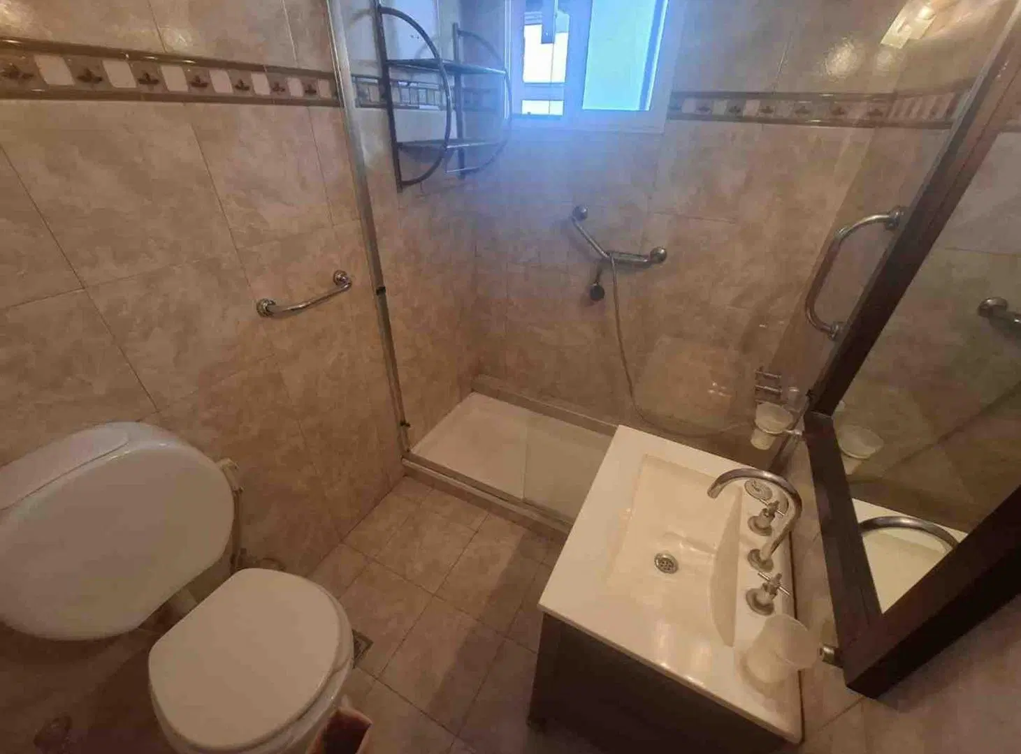 VENTA 3 AMB. esp/ Gcoche. T/PREFEC. WILDE. 4