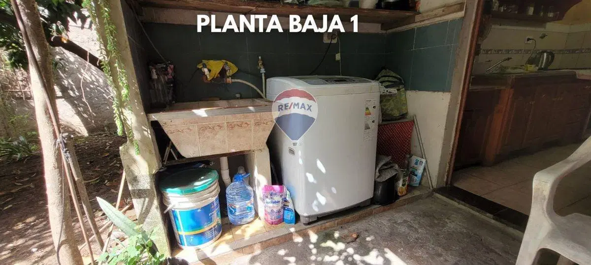 Venta Casa Multifamiliar  Quilmes 5