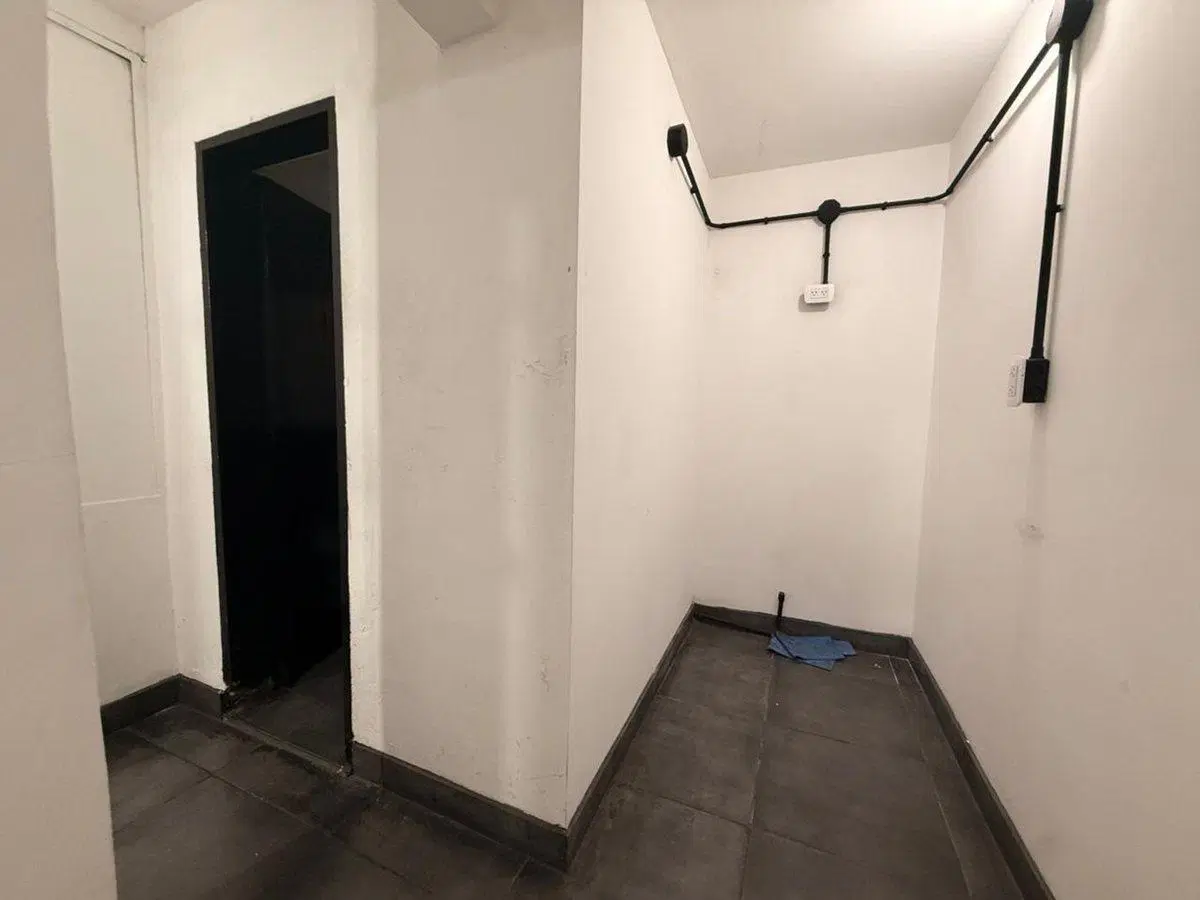 VENTA LOCAL COMERCIAL QUILMES AVENIDA 5