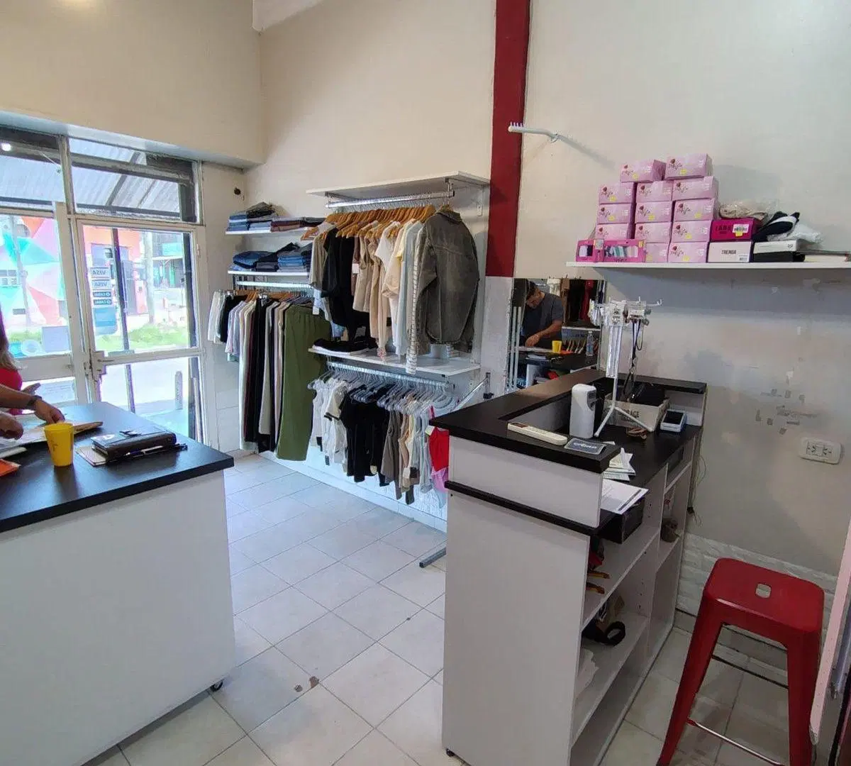 Local a la venta -  Varela 2