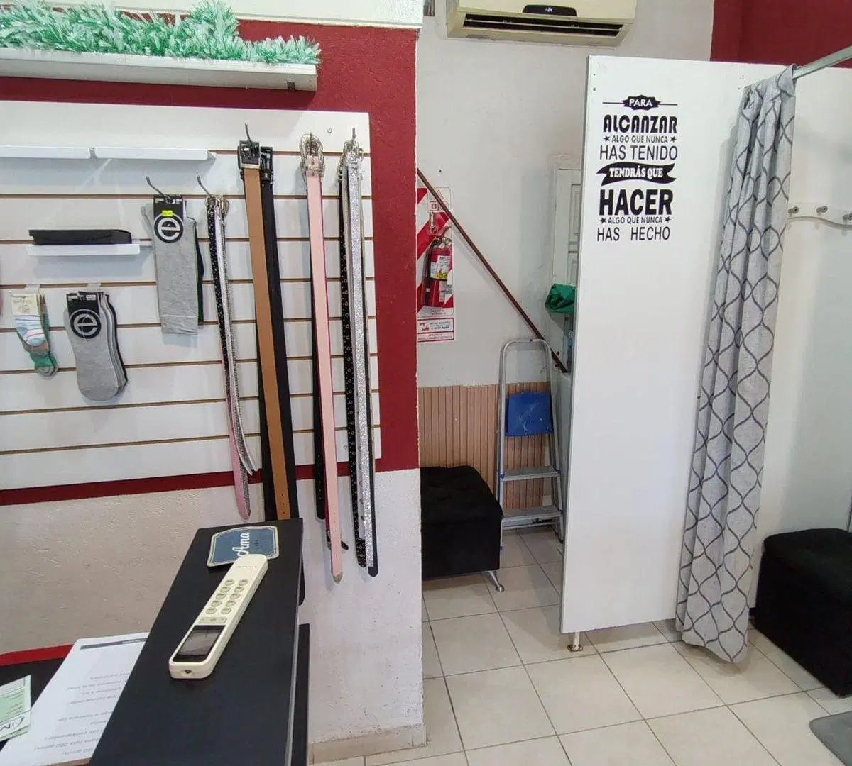 Local a la venta -  Varela 8