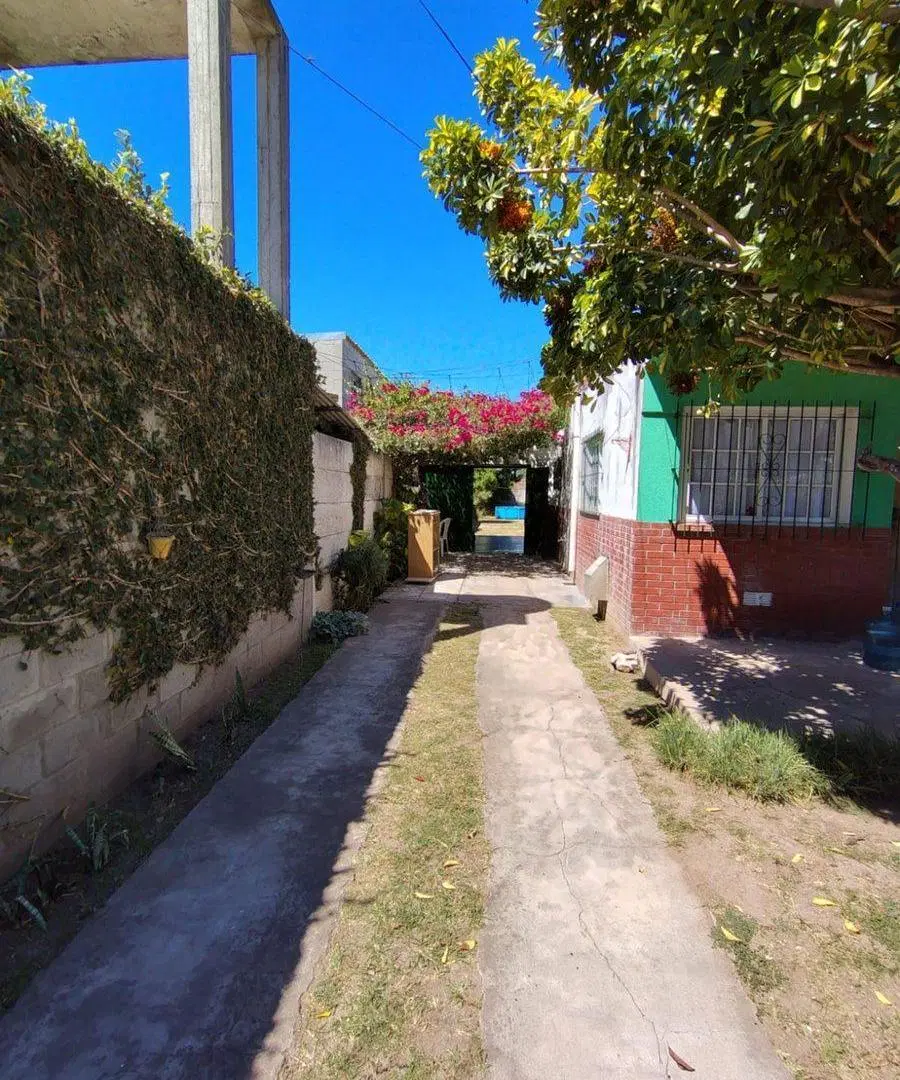 VENTA DE CASA CON LOTE - DEPARTAMENTO A TERMINAR- 8