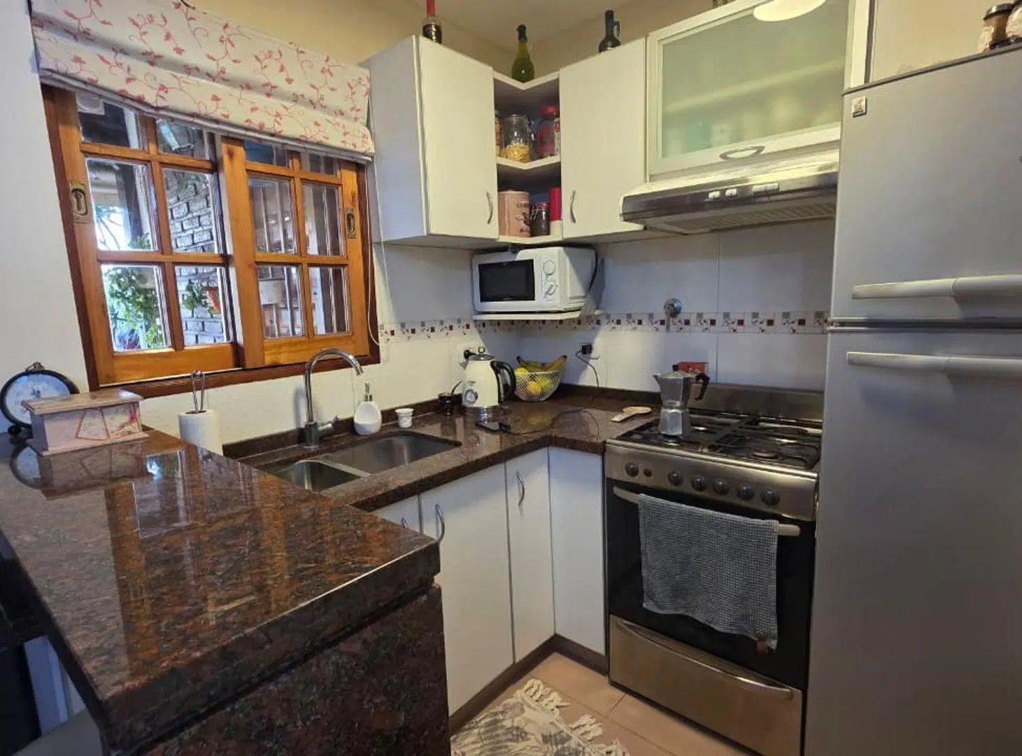 CASA EN VENTA FLORENCIO VARELA CON OFICINA 5