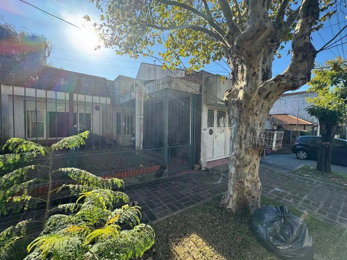 VENTA CASA 4 AMB QUILMES CENTRO 2