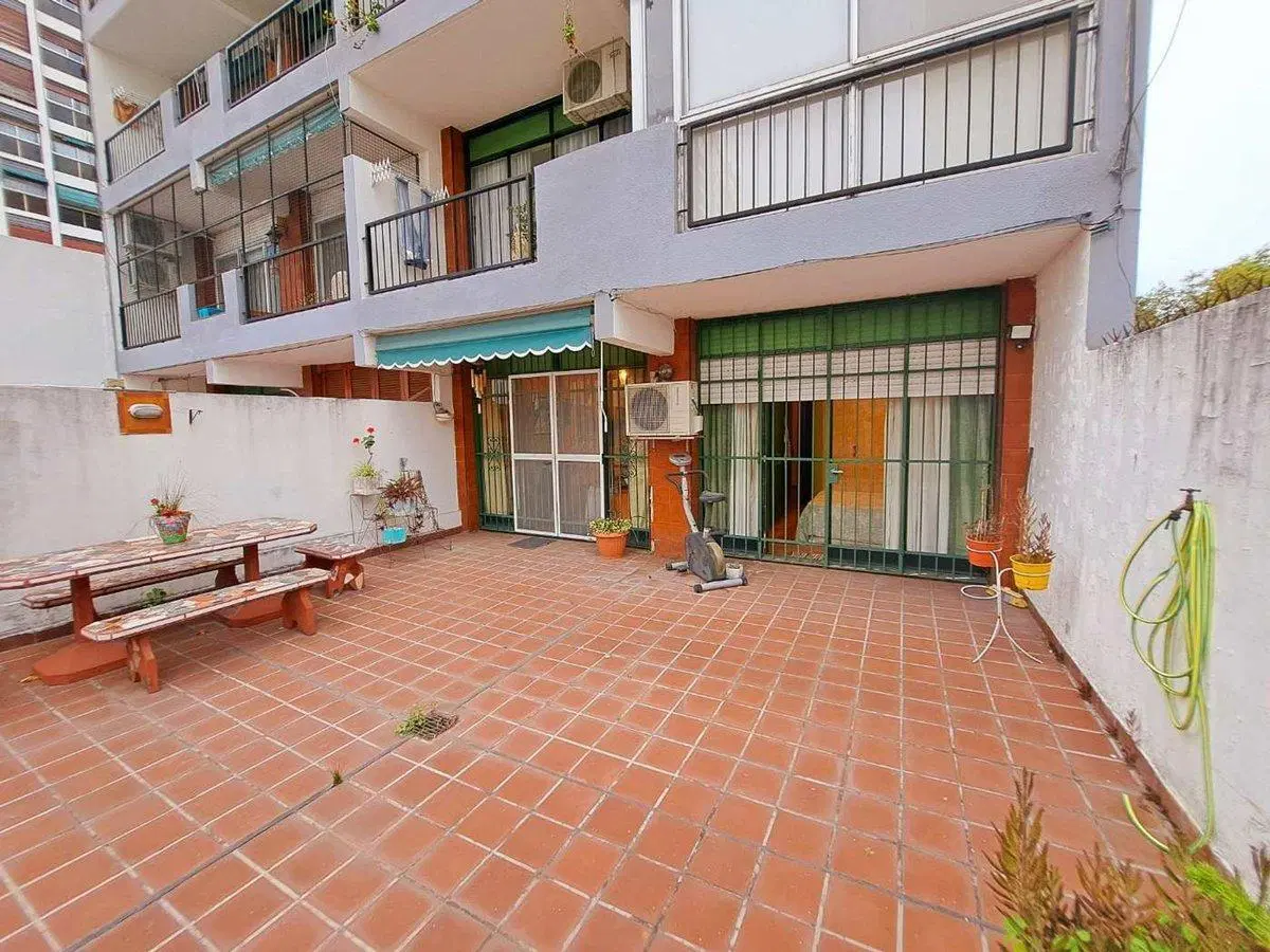 VENTA DPTO QUILMES CON PATIO 2