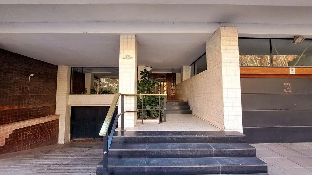 VENTA DPTO QUILMES CON PATIO 5