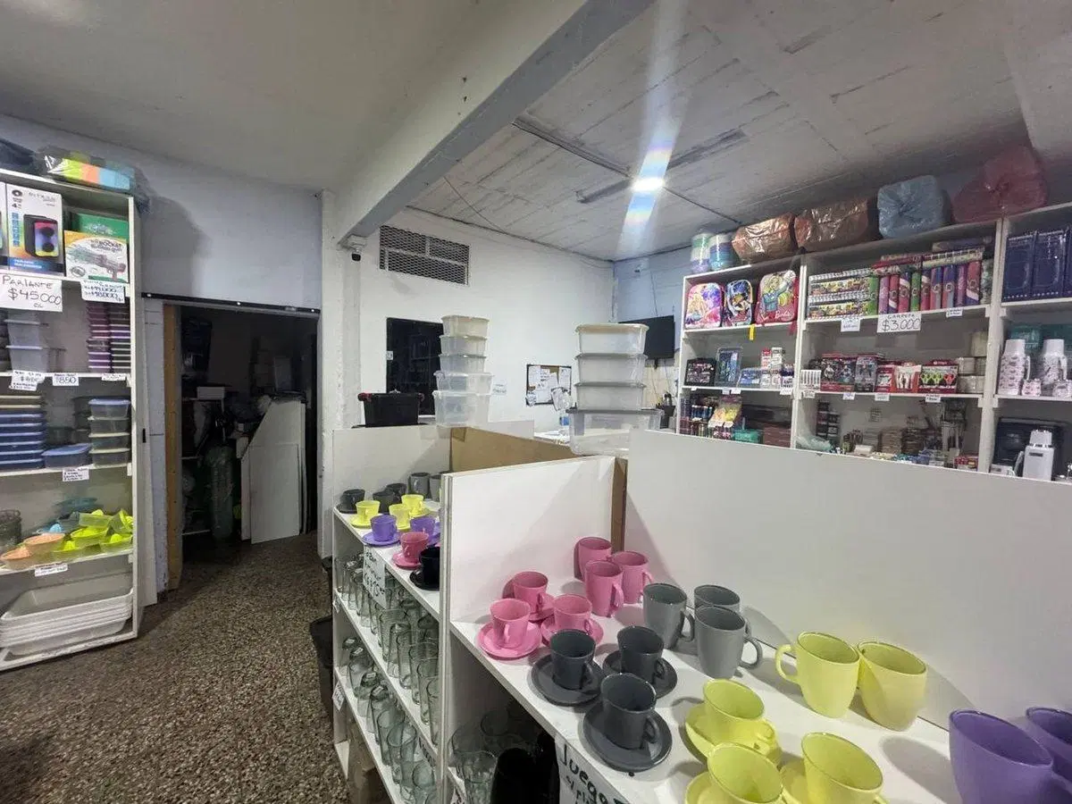 Venta Casa 4 ambientes Berazategui 3