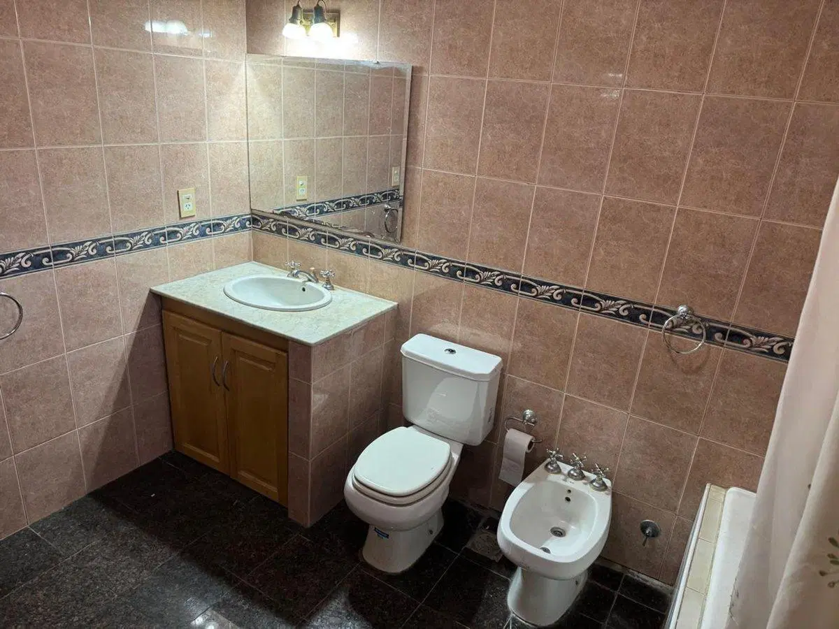 VENTA CASA EN FLORENCIO VARELA 5