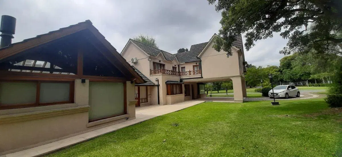 VENTA  CASA CLUB EL CARMEN 2