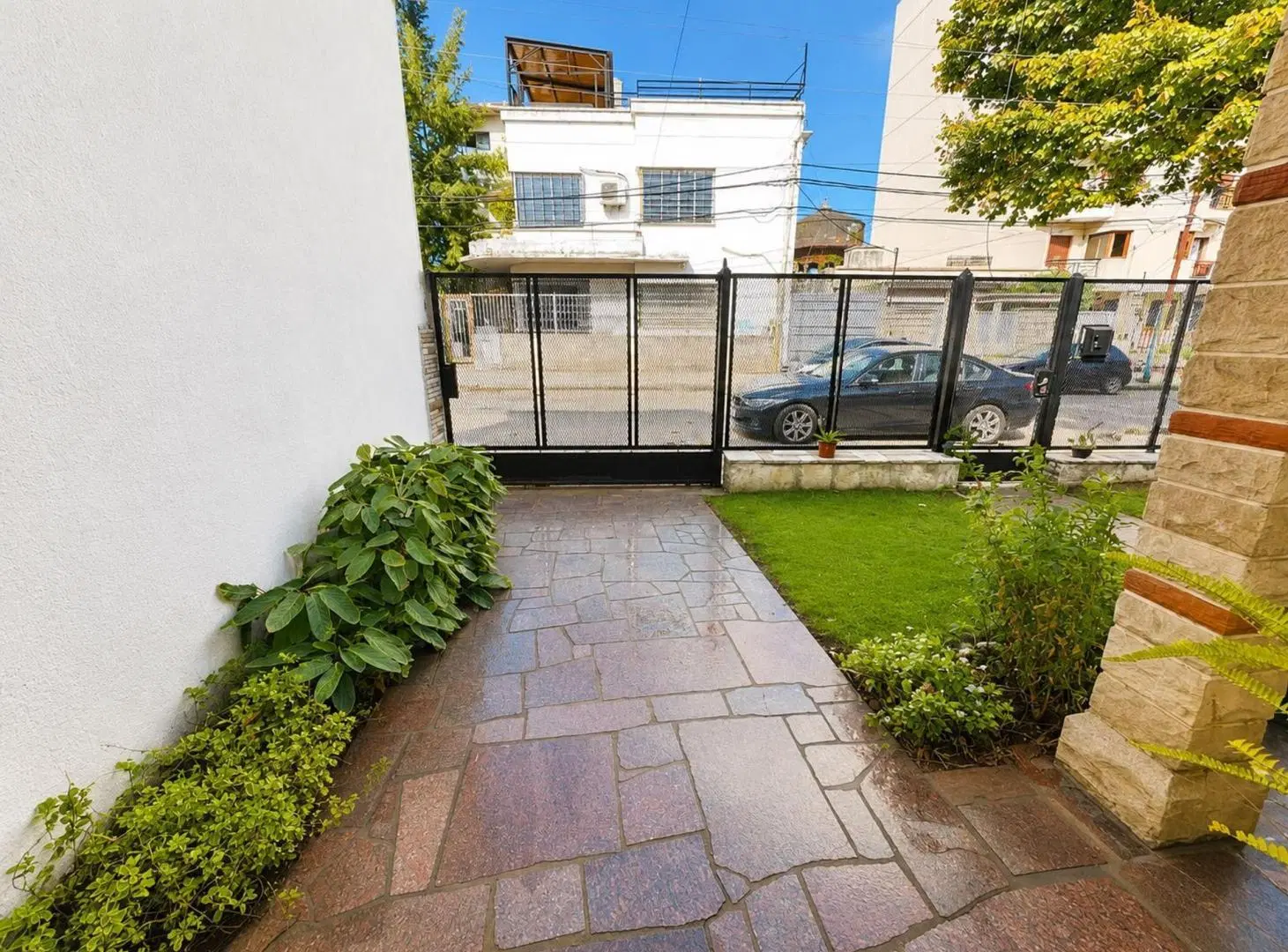 VENTA CASA 3 AMB JARDÍN Y COCHERA BERNAL CENTRO 5