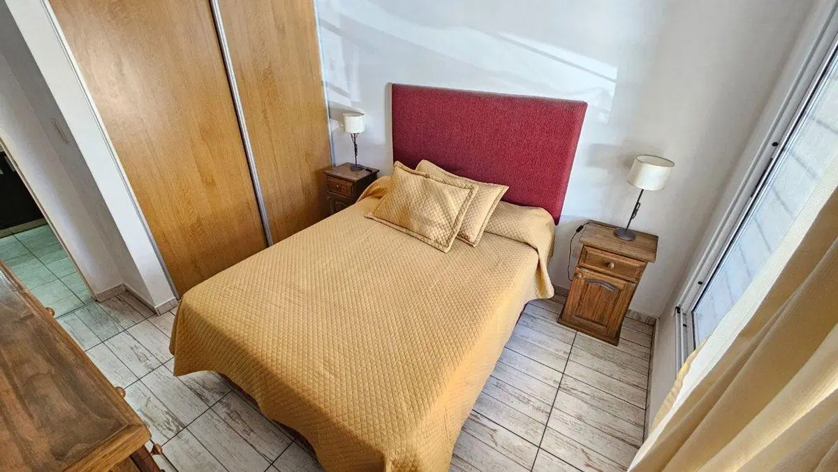 VENTA DEPARTAMENTO 2 AMBIENTES CON COCHERA BERNAL 5