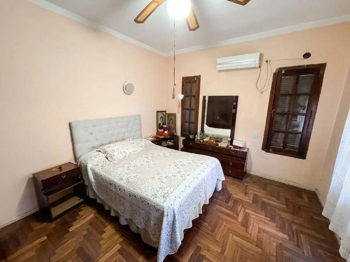 CASA 3 AMBIENTES  CON PATIO FLORENCIO VARELA 2