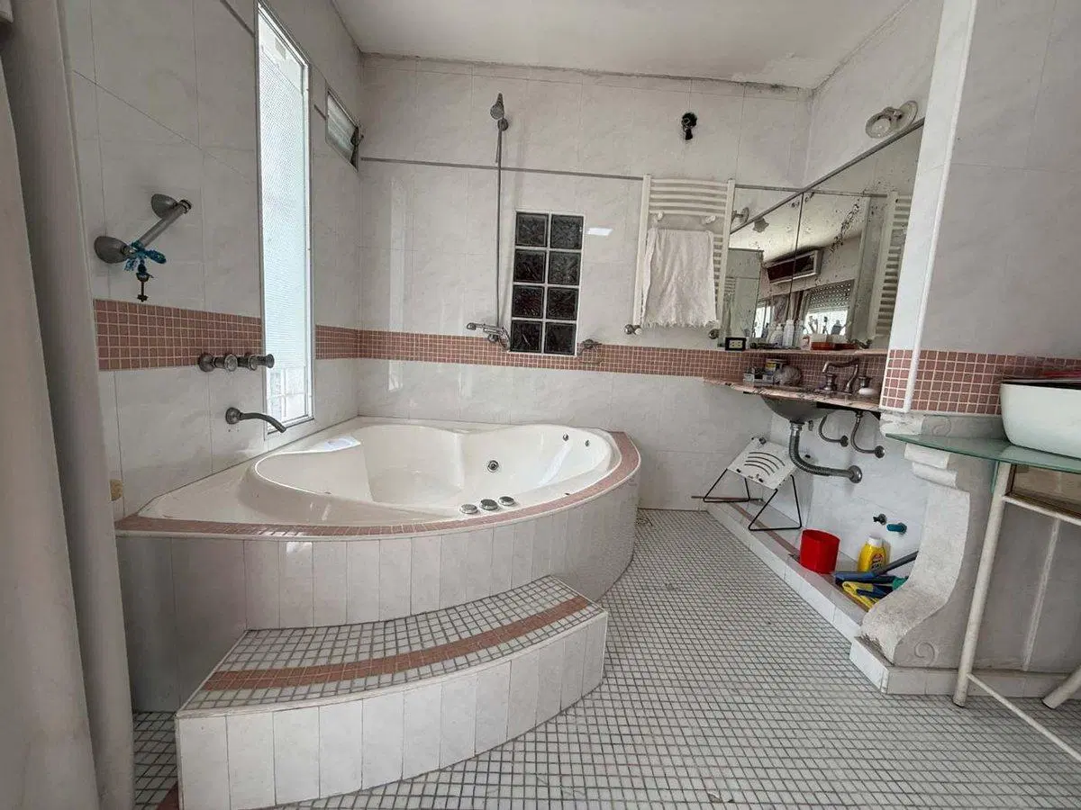 CASA EN VENTA QUILMES 3