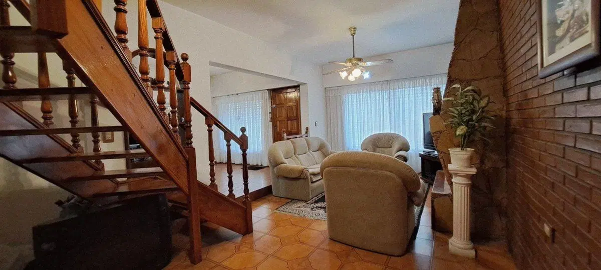 VENTA CASA BERNAL 8