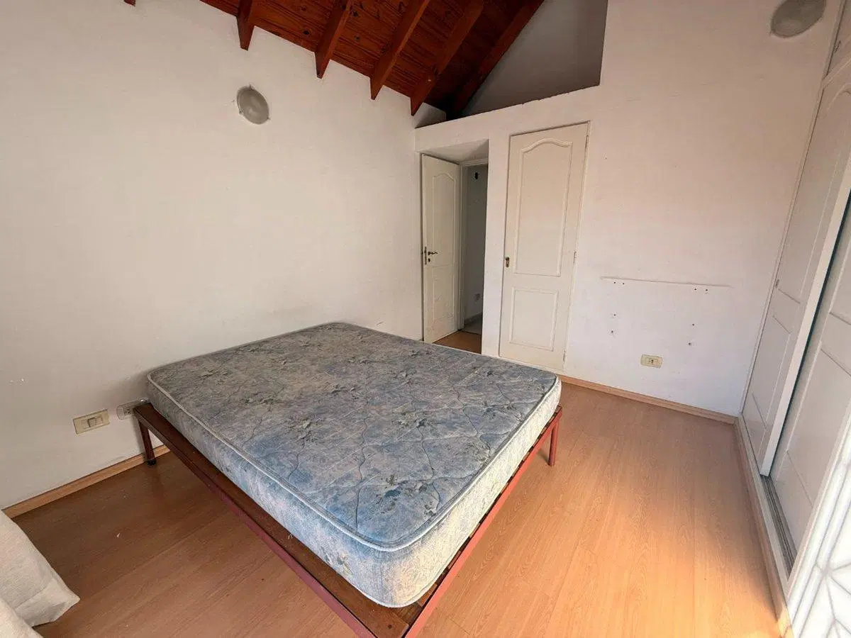 VENTA DUPLEX 3 AMBIENTES JARDIN Y PILETA QUILMES 4