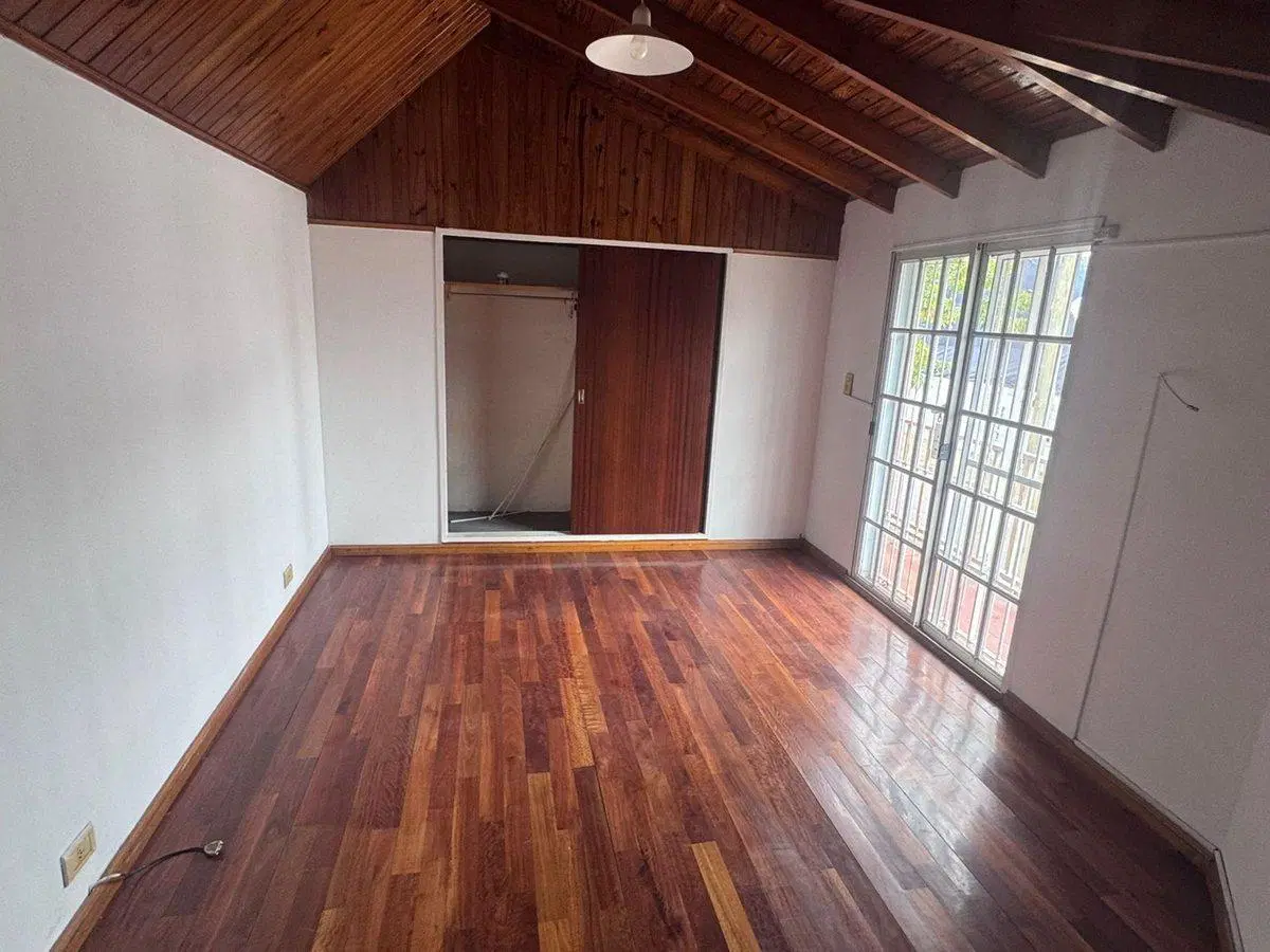 Casa en venta Dúplex 3 ambientes Quilmes 8