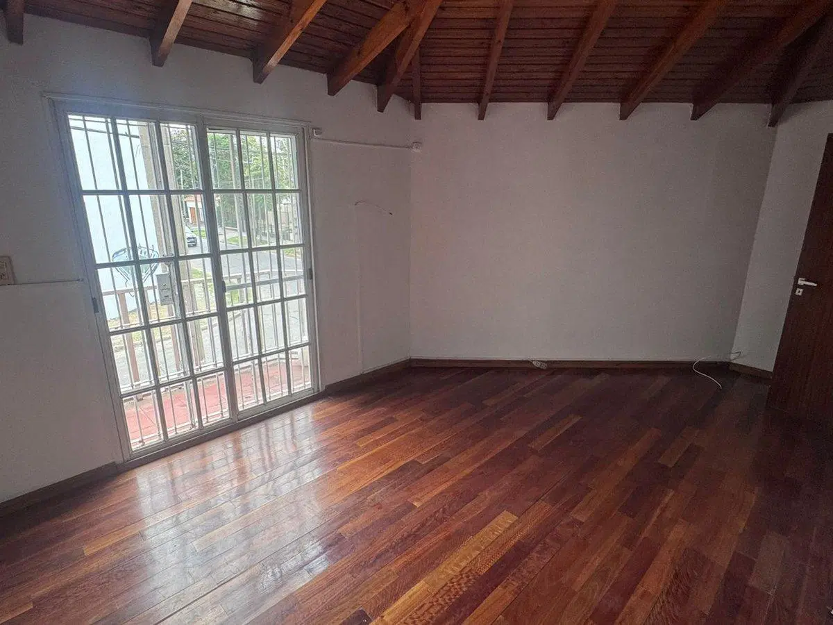Casa en venta Dúplex 3 ambientes Quilmes 3