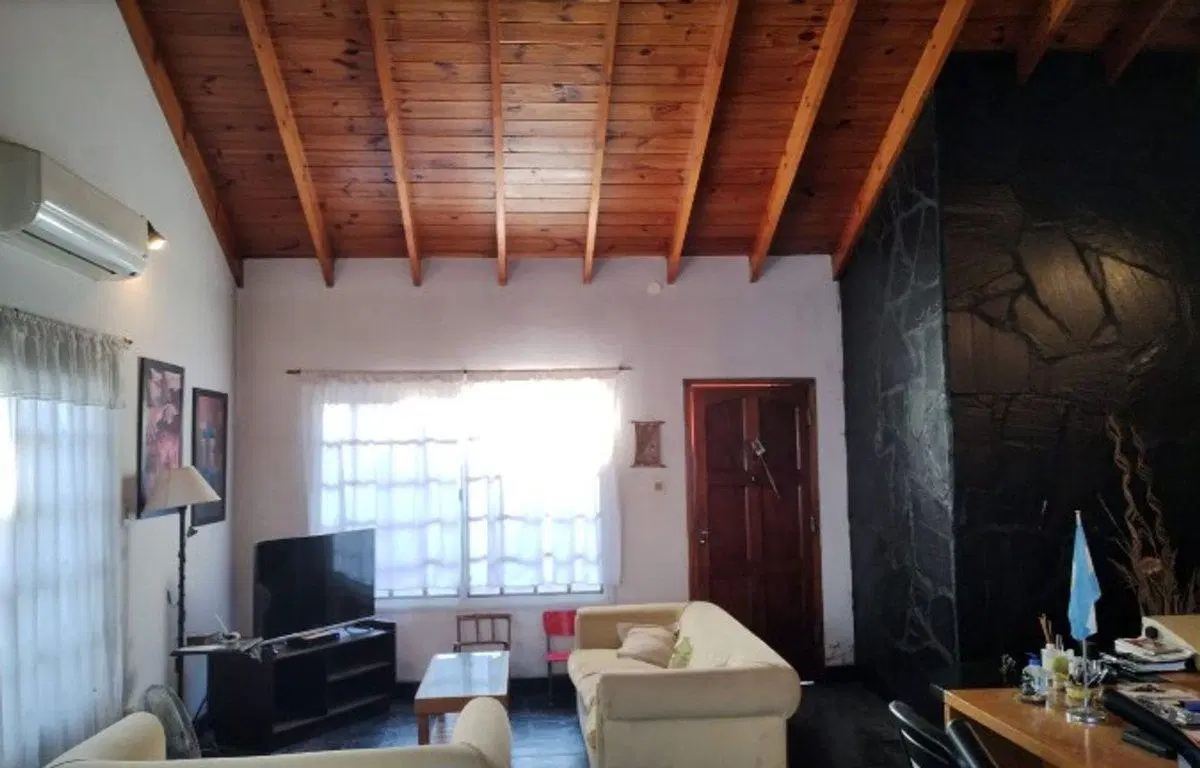 VENTA CASA 3 AMBIENTES QUILMES OESTE  CON JARDIN 3