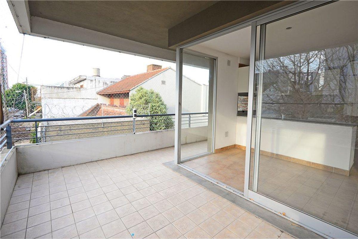 Foto de VENTA DEPARTAMENTO 4 AMB 2 COCHERAS BAULERA BERNAL, imagen 3
