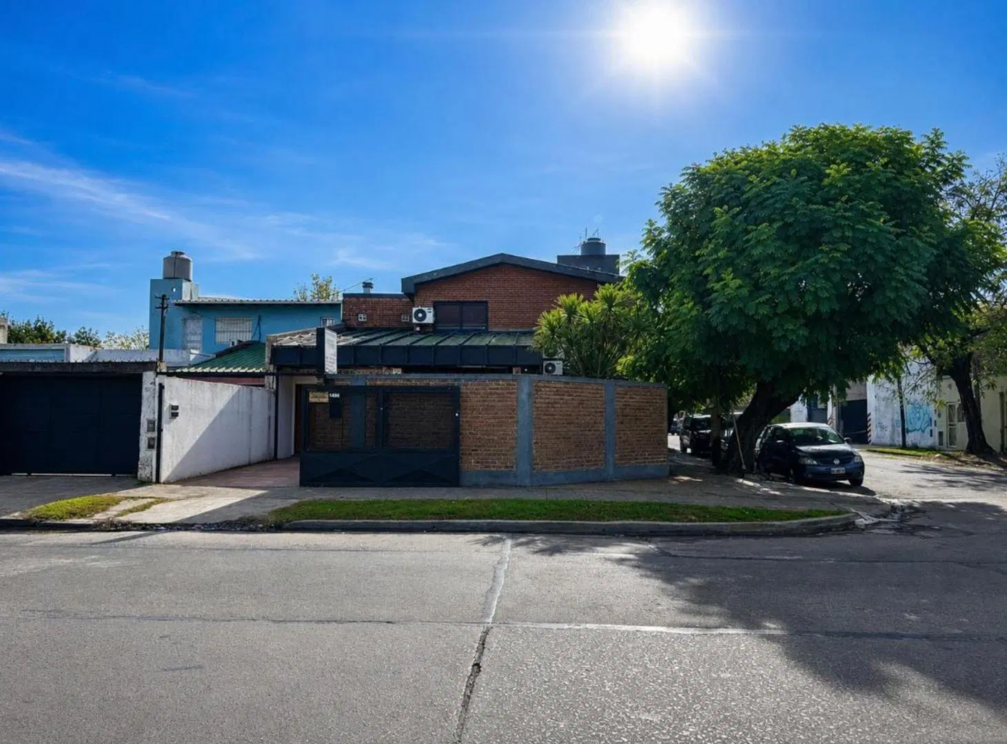 CASA VENTA  BERAZATEGUI 6 AMBIENTE COCHERA PILETA 4