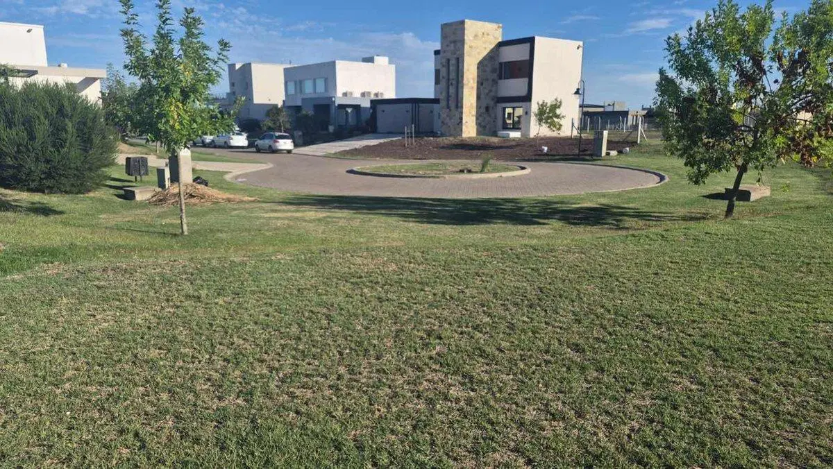 Venta Lote en Barrio Villalobos 2