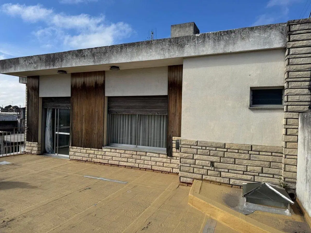 VENTA CASA CRUCE VARELA PATIO PILETA 8
