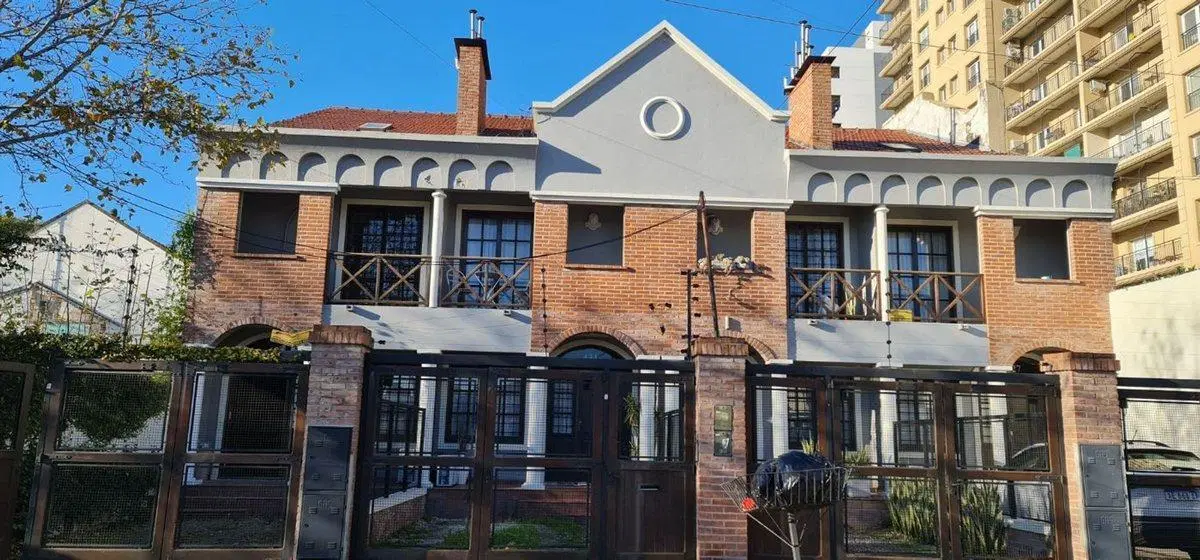 VENTA CASA TIPO TRIPLEX 4 AMBIENTES QUILMES CENTRO 4