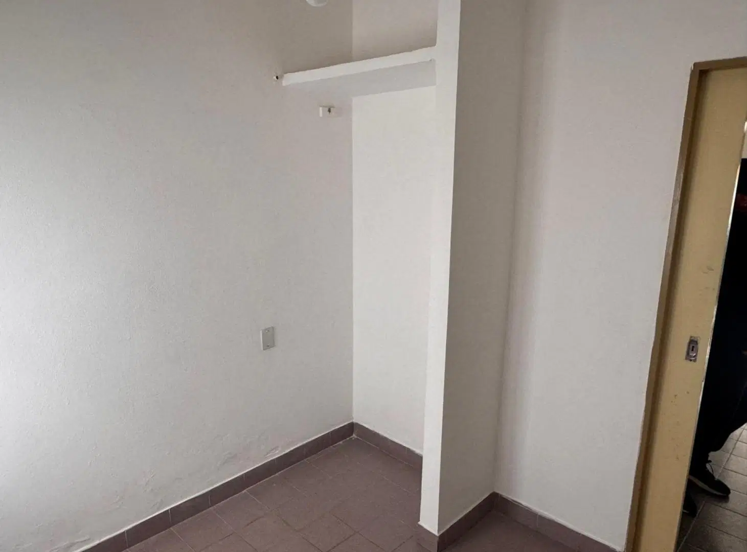 VENTA CASA 4 AMBIENTES MAS LOCAL FLORENCIO VARELA 4