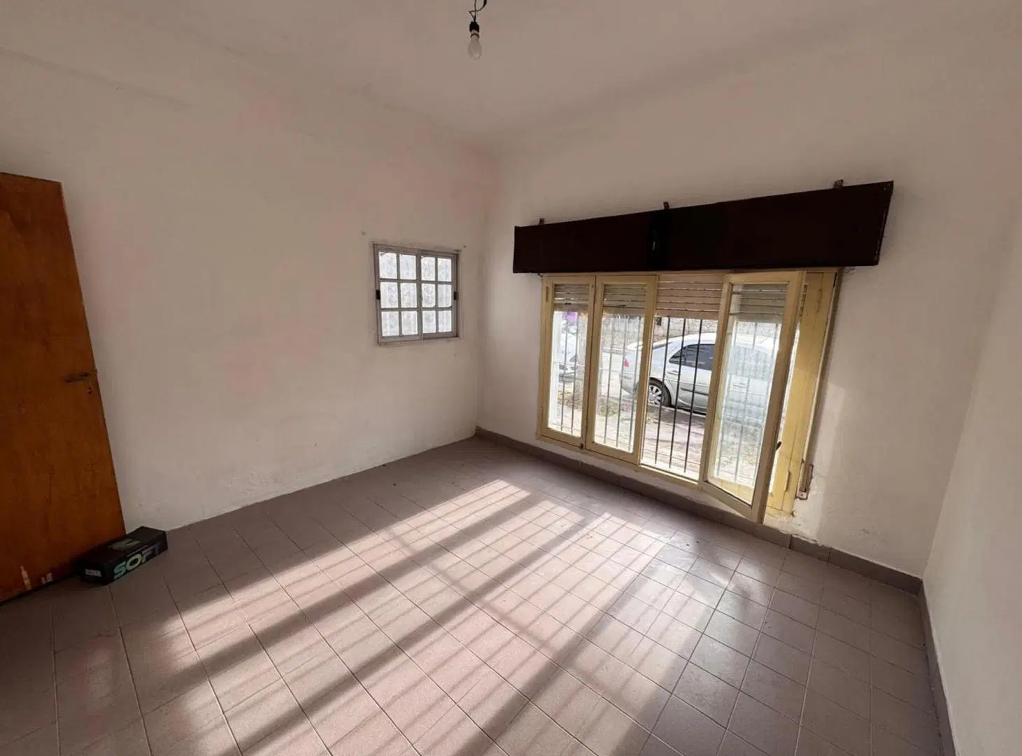 VENTA CASA 4 AMBIENTES MAS LOCAL FLORENCIO VARELA 5