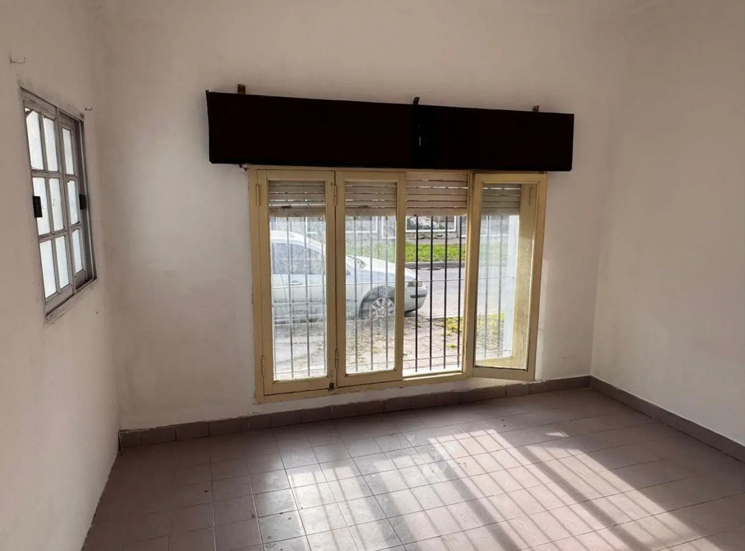 VENTA CASA 4 AMBIENTES MAS LOCAL FLORENCIO VARELA 8