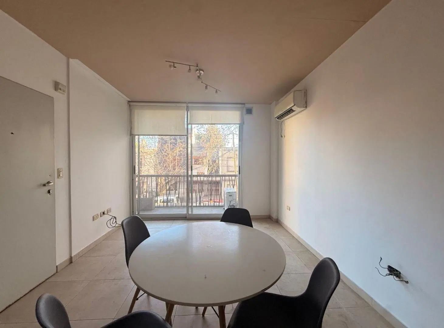 VENTA DEPTO 3 AMB BERAZATEGUI CENTRO CON COCHERA 3