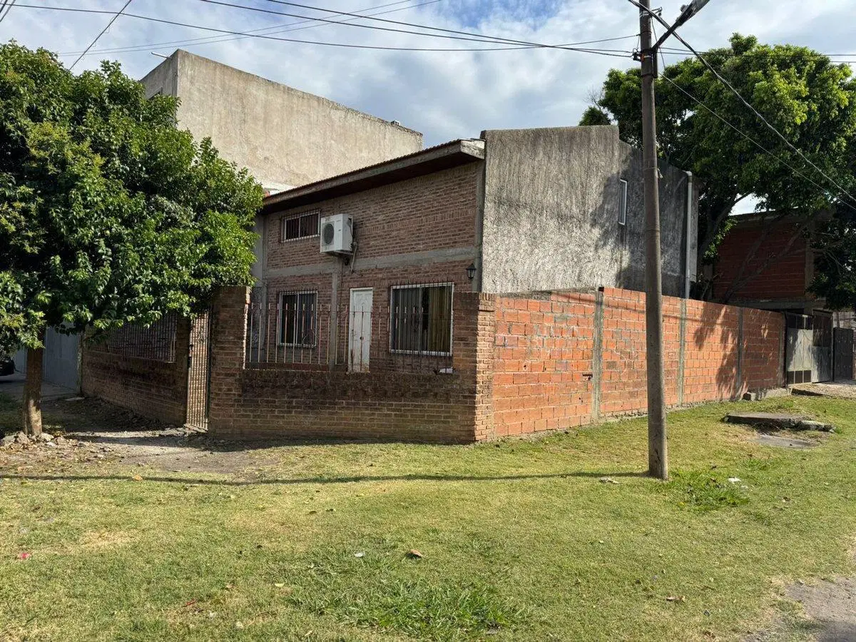 VENTA CASA EZPELETA OESTE 4 AMBIENTES 3