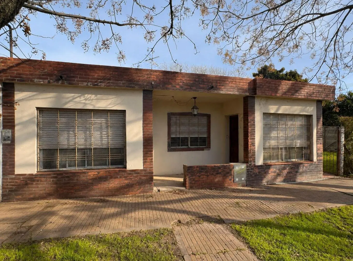 VENTA CASA - FLORENCIO VARELA CENTRO 2