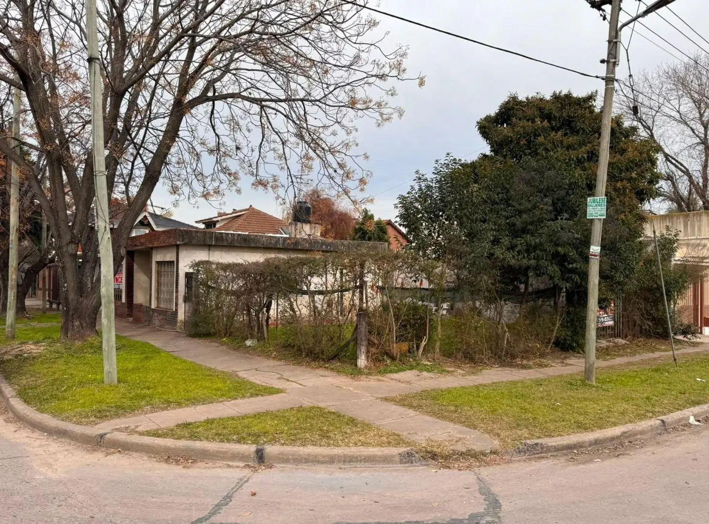 VENTA CASA - FLORENCIO VARELA CENTRO 3