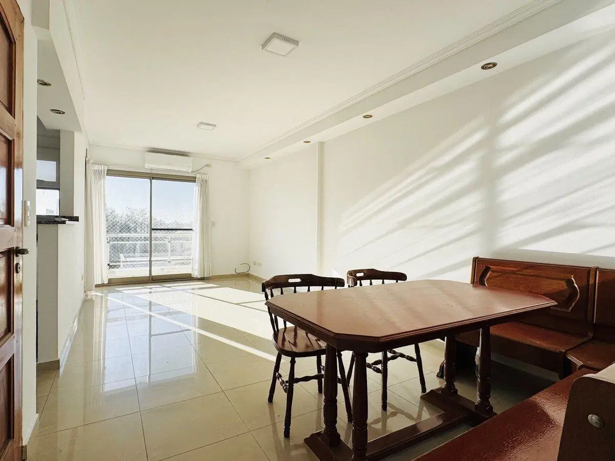 VENTA DEPARTAMENTO 3 AMBIENTES C/COCHERA EN BERNAL 8