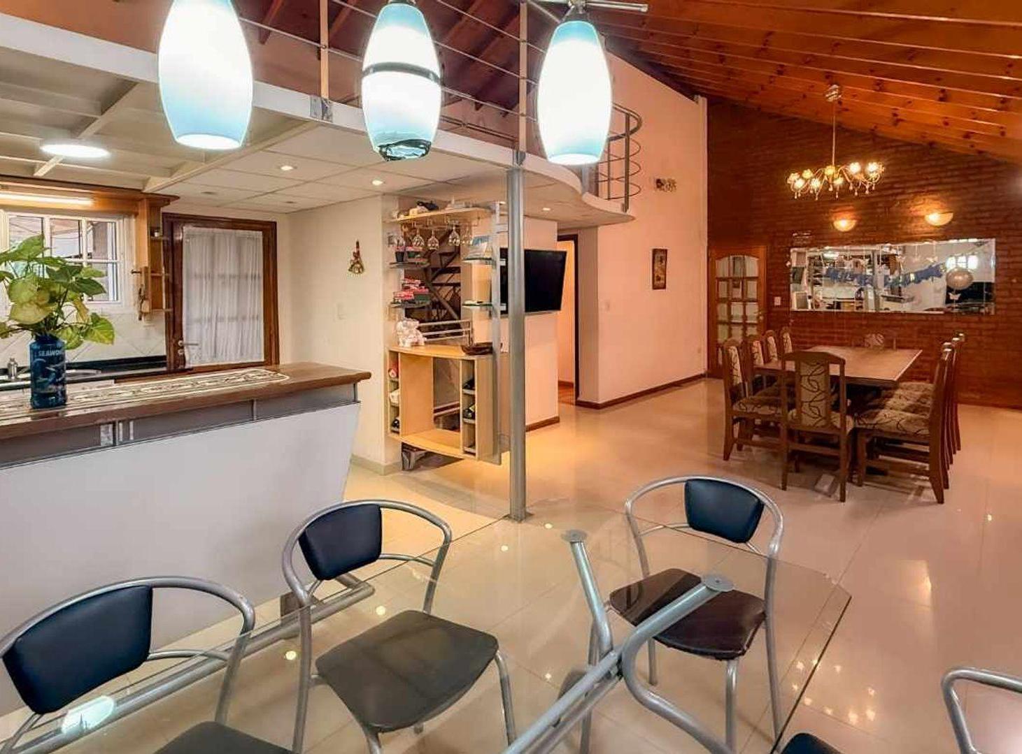 Foto de VENTA CASA 4 AMBIENTES CON JARDIN QUILMES OESTE, imagen 3