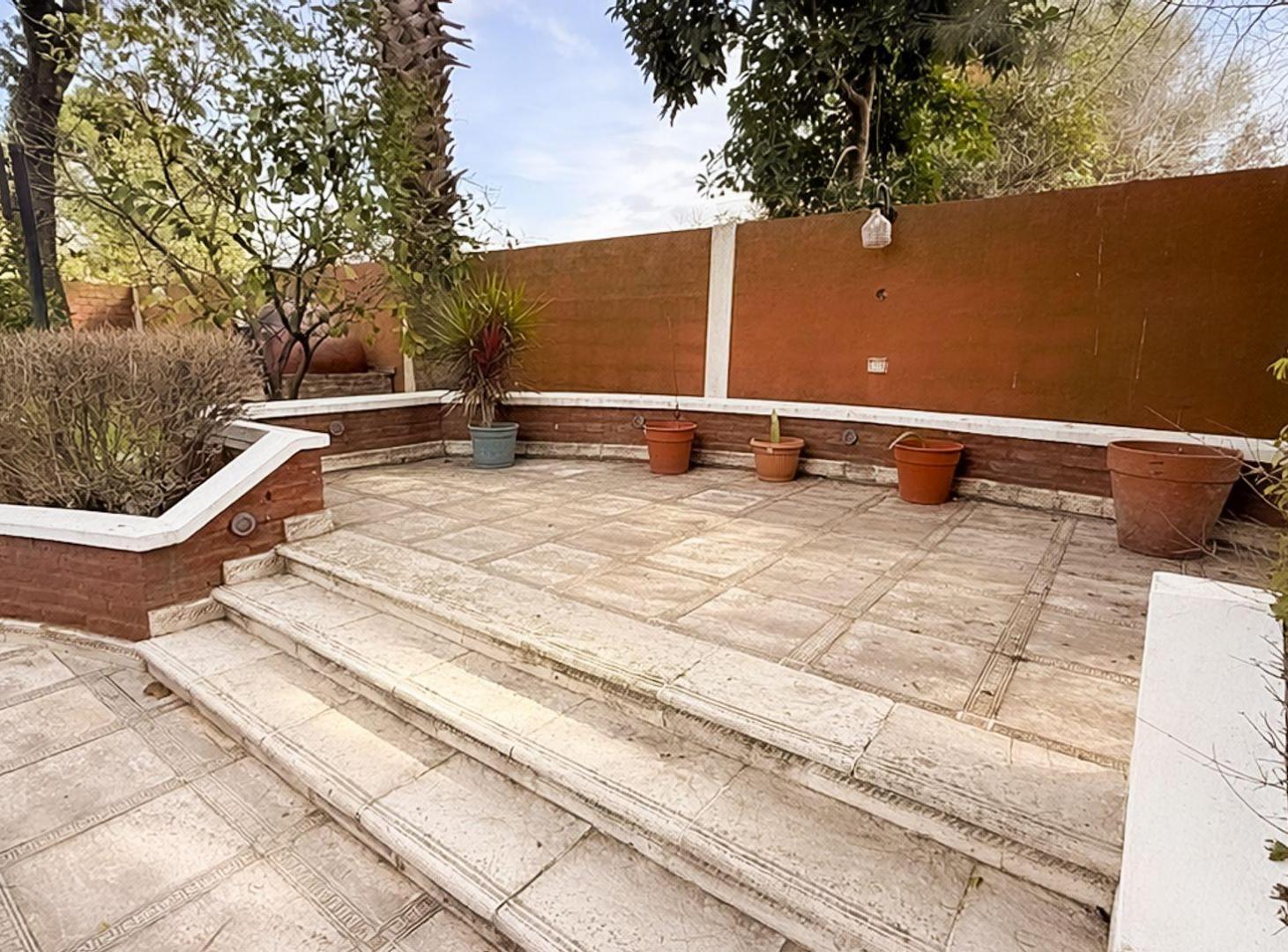 Foto de VENTA CASA 4 AMBIENTES CON JARDIN QUILMES OESTE, imagen 2
