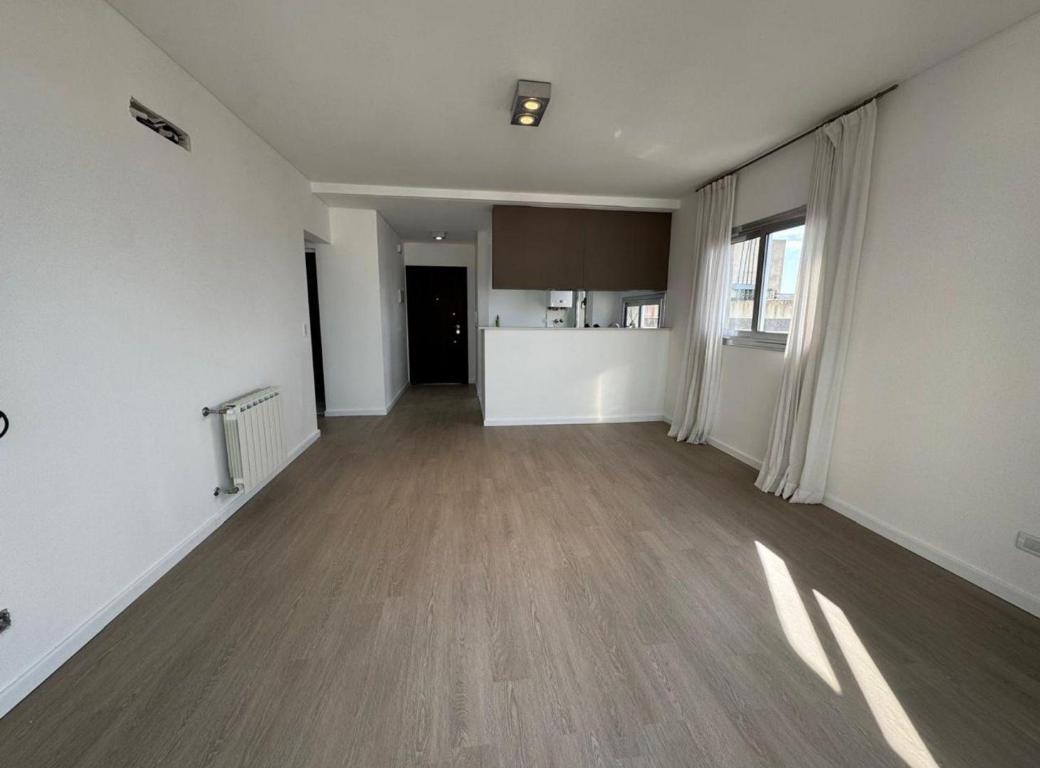 Foto de VENTA DEPTO 3 AMB CON COCHERA QUILMES CENTRO, imagen 3