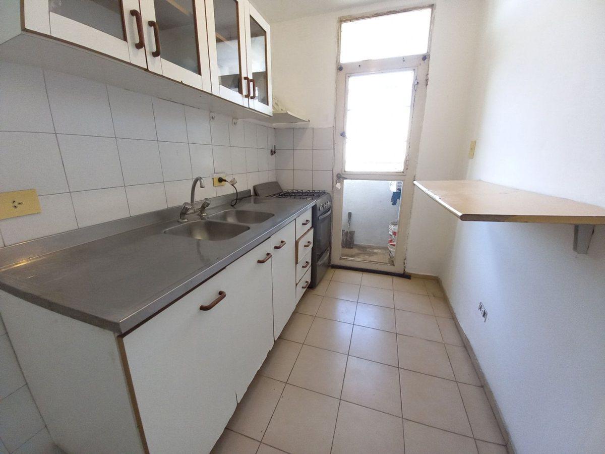 Foto de VENTA DE DEPARTAMENTO 3 AMB EN QUILMES APTO CRED., imagen 2
