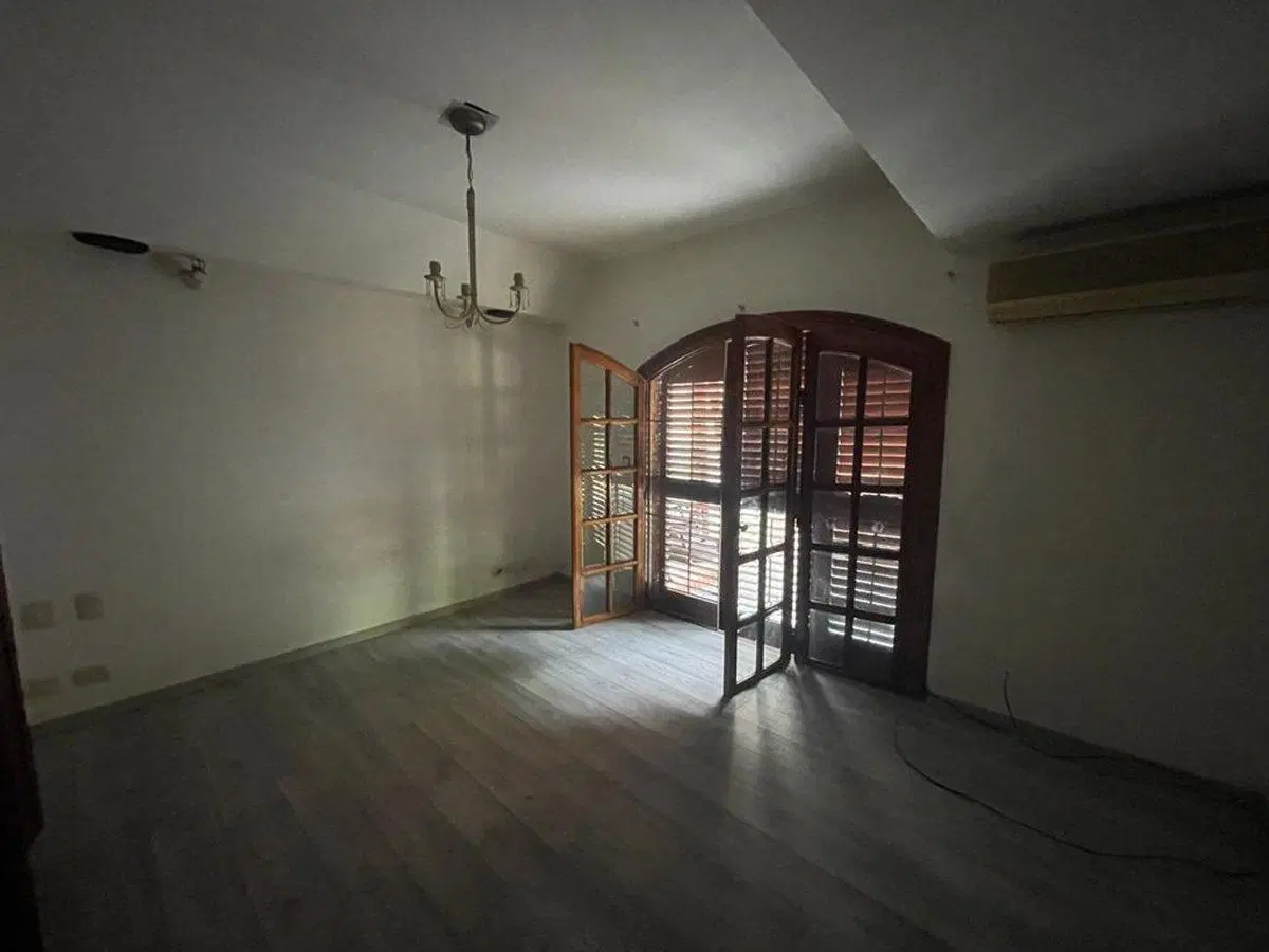 VENTA CASA 4 AMBIENTES CON PISCINA WILDE CENTRO 2
