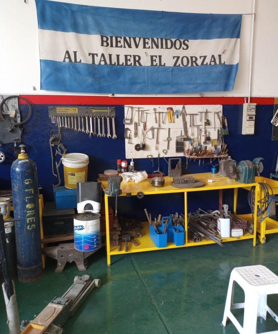Foto de ALQUILER GALPÓN CON HERRAMIENTAS INCLUIDAS - LANÚS, imagen 2