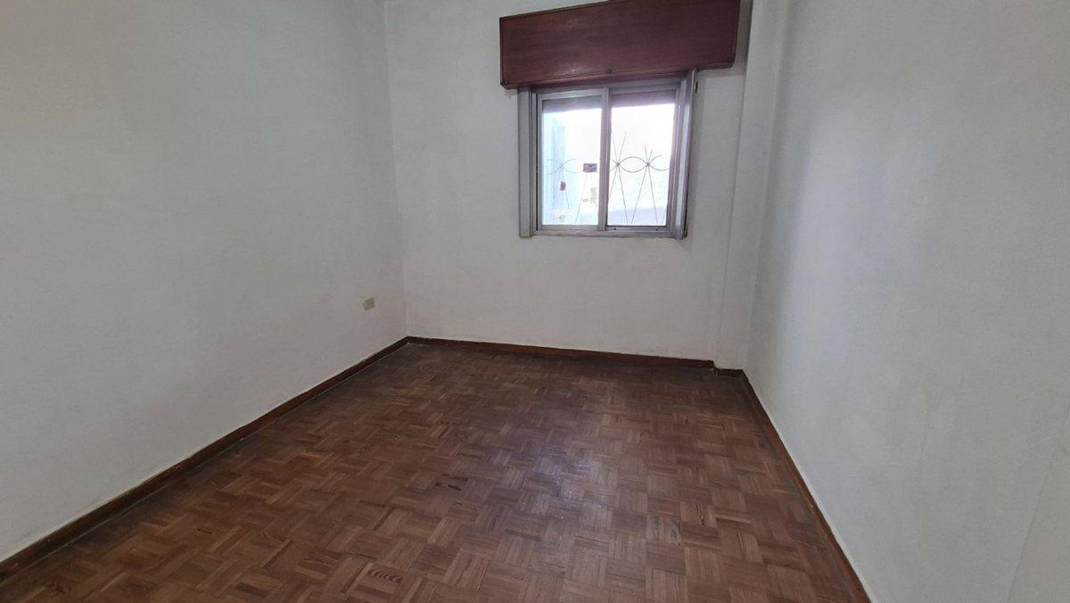 Foto de Venta Casa 4 ambientes Quilmes Oeste, imagen 2