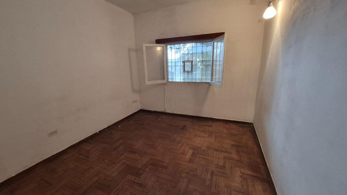 Foto de Venta Casa 4 ambientes Quilmes Oeste, imagen 3