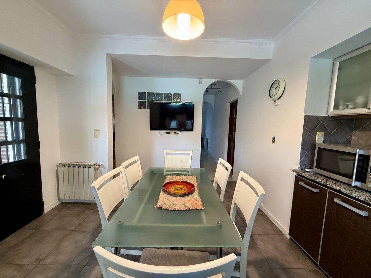 Foto de CHALET EN VENTA QUILMES, imagen 1