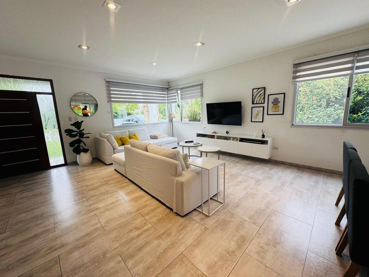 Foto de CASA VENTA FINCAS DE HUDSON CON PILETA 4 AMBIENTES, imagen 3