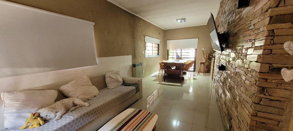 Foto de CASA EN VENTA 4 AMBIENTES BERAZATEGUI, imagen 1