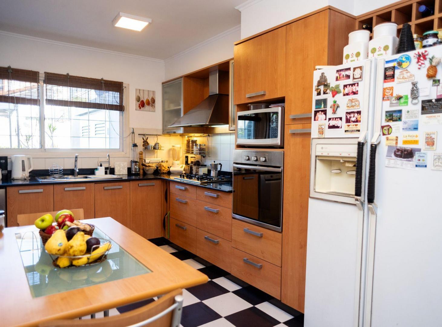 Foto de VENTA CASA 4 AMBIENTES APTA CREDITO QUILMES, imagen 4